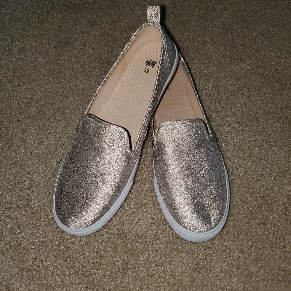 H&M slip on shoes